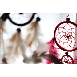 Bali Dreamcatcher Large Hoop - Preto/branco/vermelho (cores sortidas)