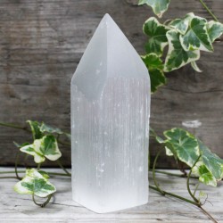 Torre de ponta de lápis de selenite - 15 cm