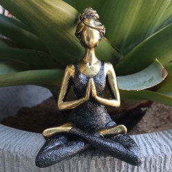 Figura de Senhora do Yoga - Bronze e Preto 24cm